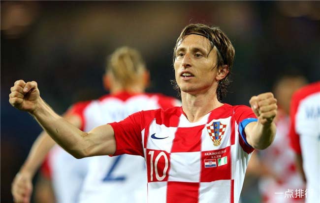 萨索洛2-2比萨，恩佐拉、马蒂奇破门，索尔茨维特读秒绝平（萨索洛2-2战平比萨：恩佐拉、马蒂奇建功，索尔茨维特压哨扳平）