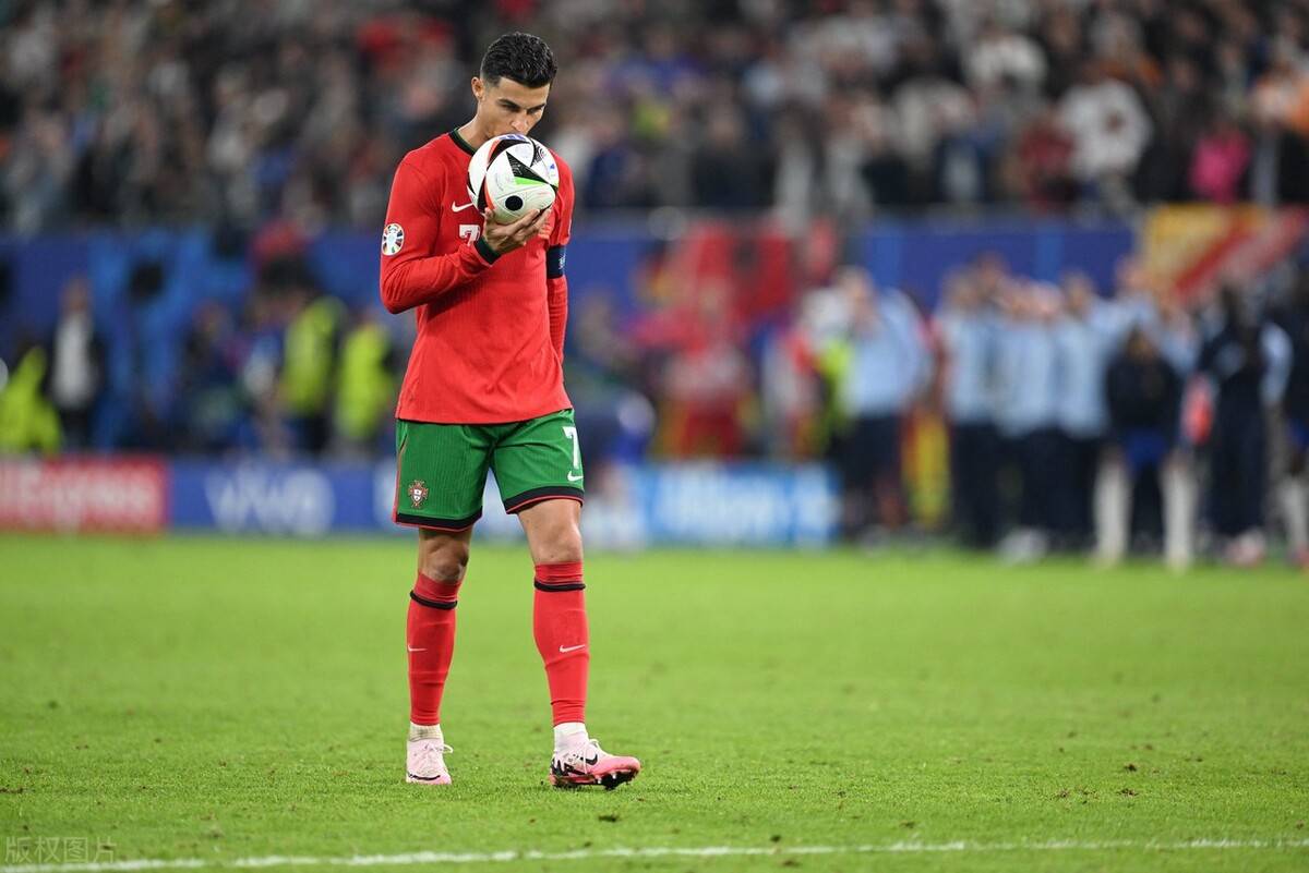 认识伊万-马耶：来自法国的19岁国米一线队新人（19岁法国新星伊万-马耶亮相国米一线队）