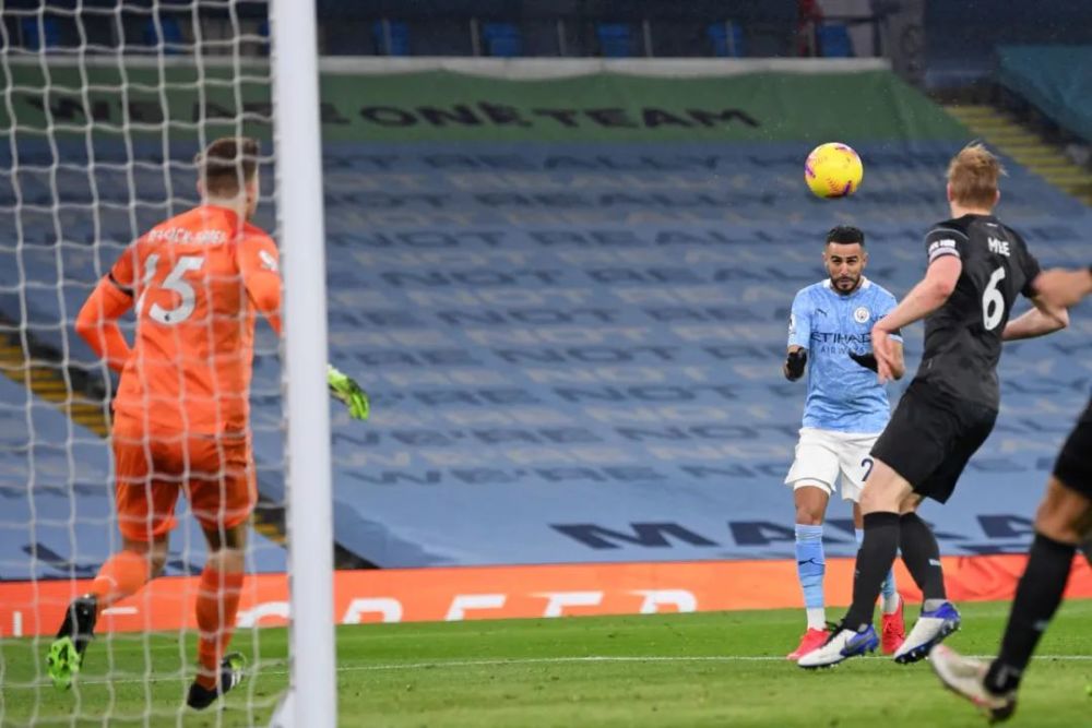 教练临场调整太及时（教练临场应变迅速）