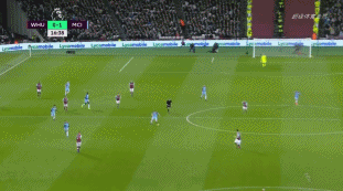 懂球帝2025年11月MVP候选出炉：姆巴佩、哈兰德领衔，莱万在列（懂球帝公布2025年11月MVP候选名单：姆巴佩、哈兰德领衔，莱万入围）