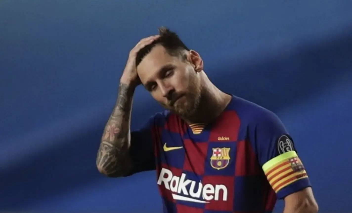 足球中超球员获选月最佳，数据联盟第一（中超球星当选月度最佳，数据领跑全联盟）