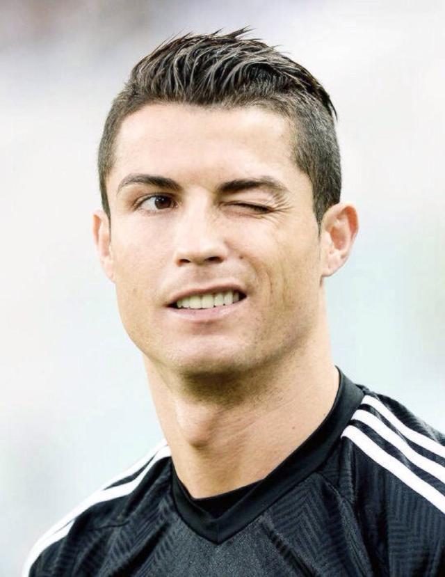 雪上加霜，邮报：鲁本和B席赛后与葡萄牙球迷发生摩擦（更添波折，邮报称：鲁本与B席赛后与葡萄牙球迷爆发争执）